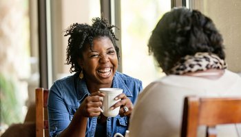 Befriender-volunteer-with-cup-of-tea_streamfield