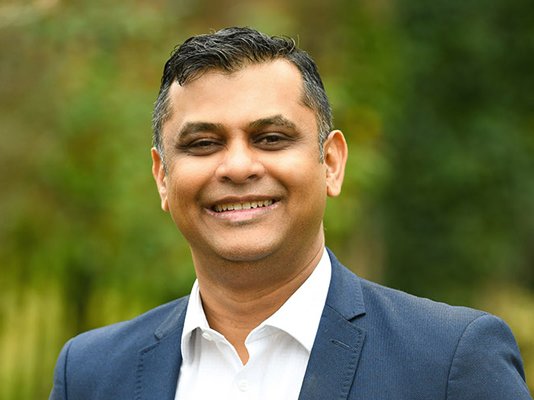 Sue Ryder Trustee, Dr. Vishen Ramkisson