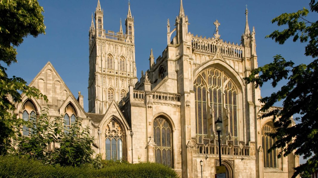 Gloucester Cathedral in the sun