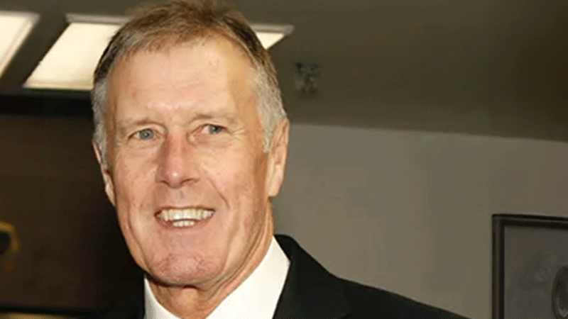 Football legend and Sue Ryder Ambassador, Sir Geoff Hurst